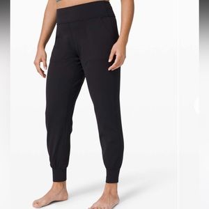 Lululemon Align Jogger 28" Black size 12